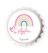 İsimli ve Yaşlı Yaş Günü Hatırası - Kalp ve Gökkuşağı Konseptli Gazoz Kapağı Magnet (10lu Paket)