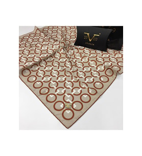 Geometrik Desen Black Seri Twill Eşarp Eşarp Askısı ile Birlikte 90x90 cm Vizon-