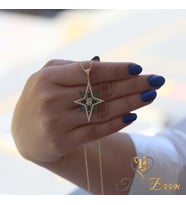 Sevgiliye Hediye Kuzey Yıldızı Kadın Kolye – Işıltılı Yeşil ve Beyaz Taşlarla Şık Tasarım (Gold)