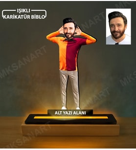 Fotoğraftan Kişiye Özel Sarı Kırmızı Erkek Taraftar Karikatürlü 14 cm MDF Işıklı Biblo - Futbol Temalı Hediye Futbol Severlere ve Spor Tutkunlarına Hediye