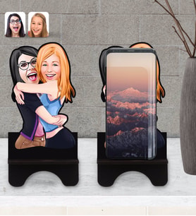 BK Gift Kişiye Özel Kız Kardeşler Karikatürlü Ahşap Biblo Telefon Standı-10