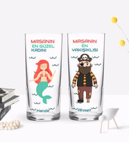 BK Gift Kişiye Özel Renkli Baskılı Masanın En Güzel Kadını ve Yakışıklısı Tasarımlı İkili Rakı Bardağı Seti-1 (Beyaz)
