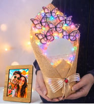 Kişiye Özel Fotoğraflı Renkli Led Işıklı Aynalı Büyük Boy Beyaz Kelebek Buketi  Romantik Hediye