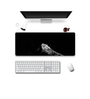 SonicTouch Siyah Dağ Temalı Gamer Oyuncu Dikişsiz Sıvı Geçirmez Klavye Mouse Pad 32x70Cm