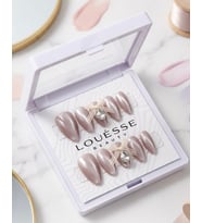 Louésse Blush Crystal Takma Tırnak 10’lu Pembe Cat Eye Taşlı Kurdele Detaylı Şık Nail Set