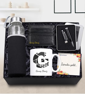 Kişiye Özel 32 gb Usb Siyah Kalem & Siyah Kartlık & Özel Kılıflı 500Ml Su Matarası & Kesik Harf Kupa Hediye Seti