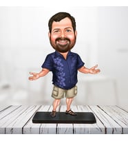 kişiye özel karikatür biblo şortlu adam