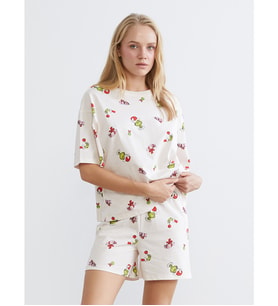 LCW Young Pembe Yılbaşı Temalı Kadın Şortlu Pijama Takımı