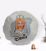 BK Gift Kişiye Özel İsimli Hemşire Karikatürlü Yuvarlak Dekoratif Kırlent Yastık-1