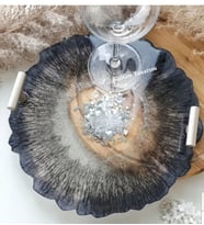Altın Varaklı Yuvarlak Dalgalı Desenli İki Kişilik Söz Nişan Damat Epoksi Tepsisi - 24-26 Cm Çap (Şeffaf Hologram)