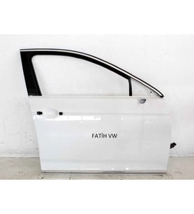 Vw Passat 2013- Tampon Panjurusı Orta Kromlu (Oem No:3G0853677Aa)