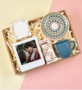 Kişiye Özel Beyaz Instagram Çerçeve& Tabağı Desenli Mavi Fincan& Lotus Çiçeği Model Beyaz Renkli Mum& Mehmet Efendi Tek İçimlik Türk Kahvesi Hediye Seti