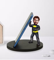 BK Gift Kişiye Özel Karikatürlü Süper Kahraman Ahşap Biblo Telefon Standı-6