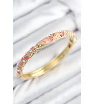 Mineli Pirinç Zirkon Taşlı Pembe Çiçek Motifli Gold Kadın Kelepçe - TJ-BB7818