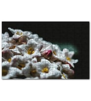Cakapuzzle Beyaz Çiçeklerin Arasındaki Asi Pembe Puzzle Yapboz MDF (Ahşap) (120 Parça)