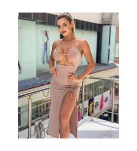 Nude Derin Yırtmaçlı Göğüs Dekolteli Sandy Kumaş Midi Elbise