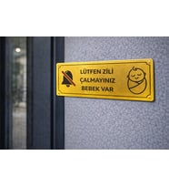 Lütfen Zili Çalmayınız Bebek Var Gold Metal Kapı Levhası 5x20 cm