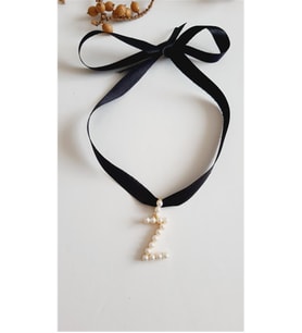 Z HARF TARZ İNCİLİ KURDELA CHOKER KOLYE