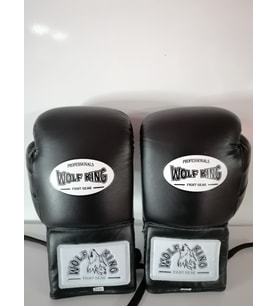 Wolfking marka Deri Boks Eldiveni siyah renk ipli model Orjinal Dana derisidir. 10-12-14-16oz büyüklükte İstediğiniz Bedeni msj ile bildiriniz