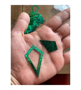 YEŞİL PİRAMİT LAZER KESİM BİRİNCİ KALİTE ÇANTA PERDE SUPLA PUL PAYET 5 CM 50 GR