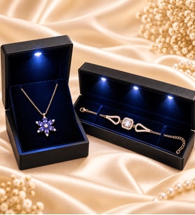 925 Ayar Gümüş Kadın Takı Seti Mor Ametist Lotus Kolye ve Rose Baget Bileklik Işıklı Kutulu