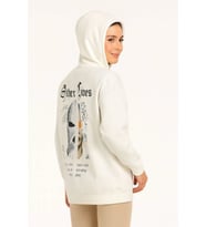 Kapşonlu Sweatshirt – Oversize Üç İplik Şardonlu Hoodie, “Other Lives” Ön - Arka Baskılı, Kanguru Cepli, Kışlık Rahat Günlük Stil - Beyaz