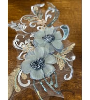KABARTMA ÇİÇEKLİ PAYETLİ NAKIŞ İŞLEME APLİKE DİKİŞ AKSESUARI 31X19 CM