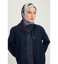 Schaless Düğümler ve Hikayeler - Lacivert - Vierra Desenli Viskon Eşarp - 90x90 Cm