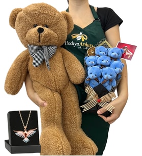 Fotoğraflı 7'li Peluş Ayıcık Buketi, Renkli Anka Kuşu Kolye ve Kahverengi Peluş Ayıcık (Model 5)