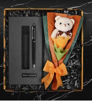 Öğretmenler Gününe Özel Kişiye Özel Defter & Tekli Peluş Ayıcık Buketi & Deri Kılıflı Touch Pen Kalem Hediye Seti