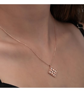 Rose Dörtgen Zirkon Taşlı 925 Ayar Gümüş Kadın Kolye