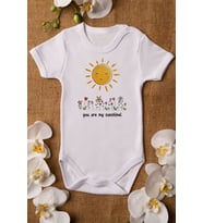 You Are My Sunshine Güneş Organik Baskılı %100 Pamuklu Zıbın
