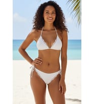 Kadın Beyaz Pedli Bel ve Boyundan Bağlamalı Dantelli Şık Bikini Takımı