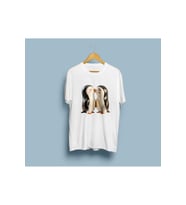 Oversize Öpüşen Penguenler Tasarım unisex T-shirt (Beyaz)