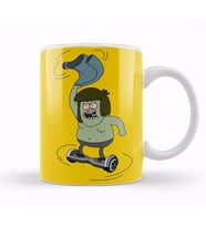 Regular Show  Muscle Man Spinning On A Hoverboard Kupa Bardak Porselen