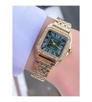 Kadın Gold Kare Vintage Zümrüt Kardan Metal Kordon Kol Saati - Zarif Taş Detaylı Romen Rakamlı