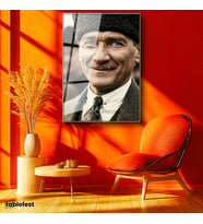 Gümüş Renk Metal Çerçeveli Tamperli Cam Tablo Atatürk Kalpaklı Gülümseyen Yüz Atatürk Tablosu Duvar Dekoru