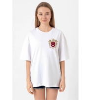 Türk Arma Baskılı Oversize Bisiklet Yaka Günlük T-shirt - Beyaz