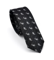 Beyaz Şal Desenli Siyah Dokuma Kumaş Mendilli Slim Fit Kravat // SDK-240809 (Renksiz)