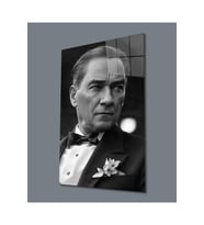 Atatürk Portre Dikey Cam Tablo Hediyelik Büyük Tablo Ev Ofis Dekoru (Çok Renkli)