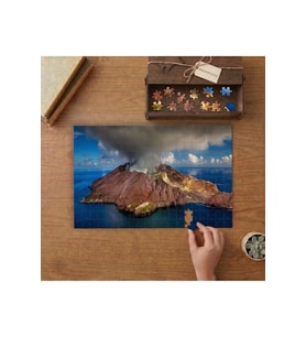 Denizin Ortasındaki Yanardağ Tasarımı 240 parça Ahşap Puzzle Ahşap Kutuda MP05102