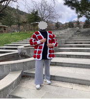 3 Boyutlu Motifli Kırmızı Güllü Uzun Hırka