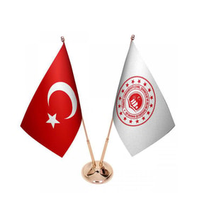 Masa Üstü Çevre Bakanlığı Bayrağı Türk Bayrağı İkili Pirinç Direk Masa Bayrak Seti
