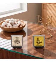 Huzur Veren “Sübhanallah” İfadesi ile Özel Deri Besmele Detaylı İkili Masaüstü Dekoru 10x10 cm, Pudra - Sarı