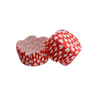 Cupcake Kalıbı Pet Kapsül Kırmızıya Beyaz Kalp Desenli Dalgalı Kek Kalıbı 65X38 MM (100 Adet)
