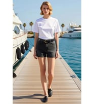 Kadın Şort Yüksek Bel Kesim City Düz Desen Boru Paça Kısa Boy Denim Kumaş Rigid Dokuma