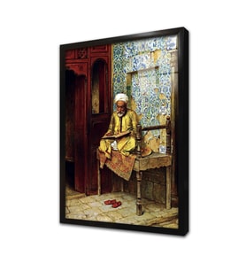 Kitap Okuyan Arap Çerçeveli Cam Tablo