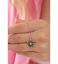 925 Ayar Gümüş Zincirli Rose Kaplama Zümrüt Yeşil Taşlı Lotus Kamelya Çiçeği Kolye