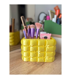 Pratik ve şık makyaj düzenleyici, tüm kozmetikleriniz için ideal çözüm