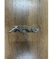 Ford Fiesta Arka Bagaj Yazısı Krom 2009>